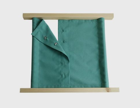 Dressing Frame – Hook & Eye